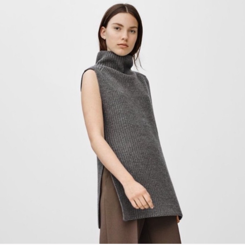 Wilfred Durandal sleeveless wool neck sweater